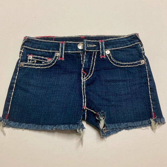 Girl’s True Religion shorts - Picture 2 of 9